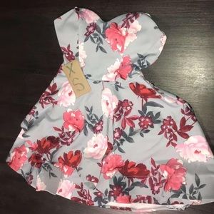 Floral strapless women’s dress